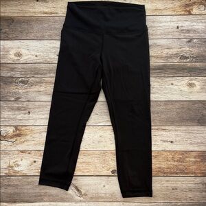 Lululemon Black Wunder Train High Rise Crop Leggings 23”. Size 8